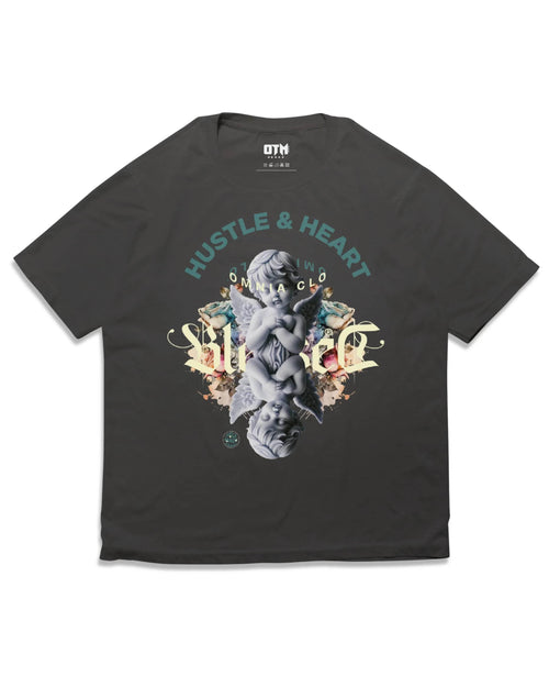 HUSTLE & HEART T SHIRT - OMNIA TENDUNT MOTUM CLOTHING LTD